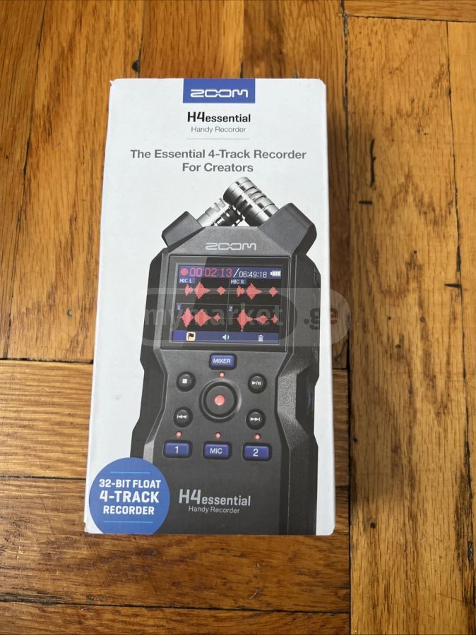Zoom H4essential 4-Track 32-Bit Portable Audio Recorder